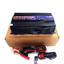 Bộ chuyển đổi điện sin chuẩn 1000W-12V sang 220V có màn hình bên hông